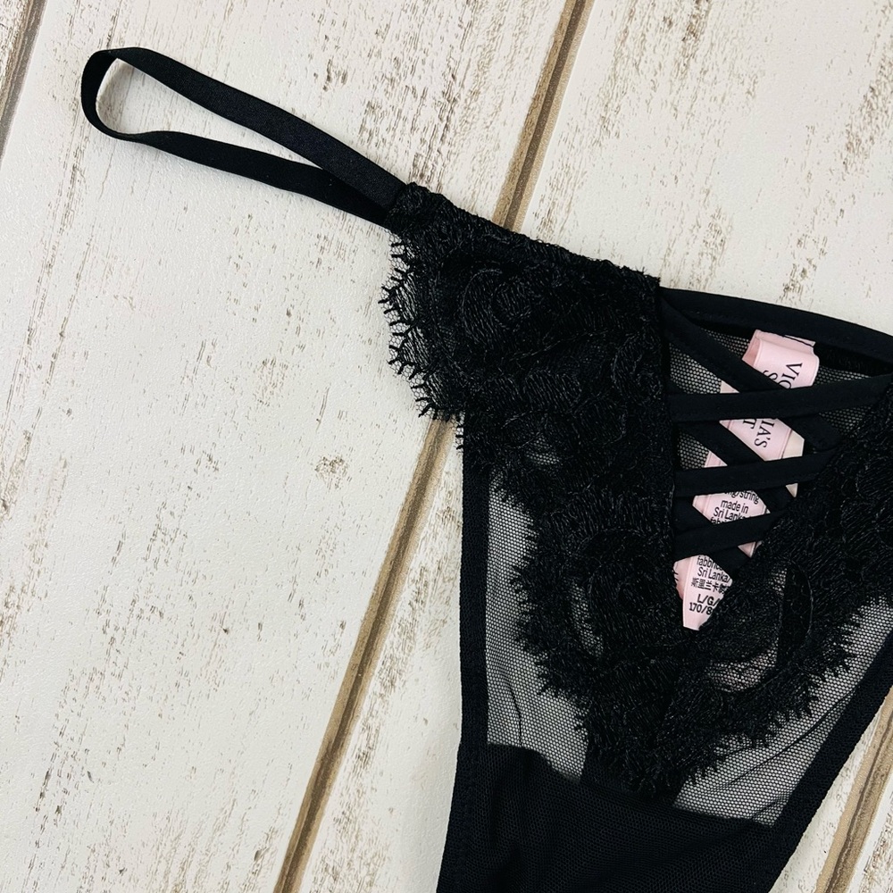 Victoria’s Secret Boho Floral Embroidery Thong Pantie Large - Picture 5 of 8